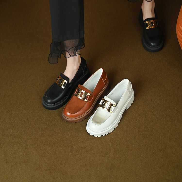 Women's British Style Leather Loafers with Buckle and Metal Decoration - Image 2