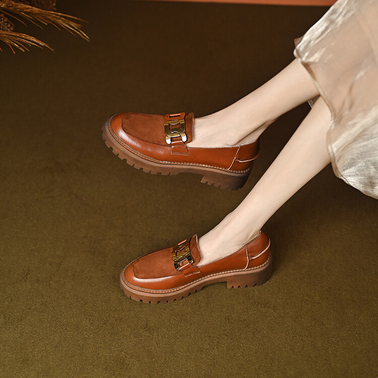 Women's British Style Leather Loafers with Buckle and Metal Decoration - Image 4